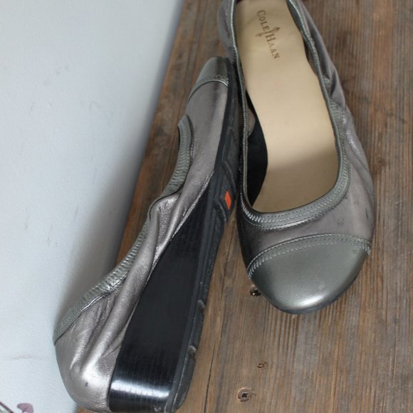 Cole Haan Women's Ballet Flats with Nike sole - Picture 4 of 6